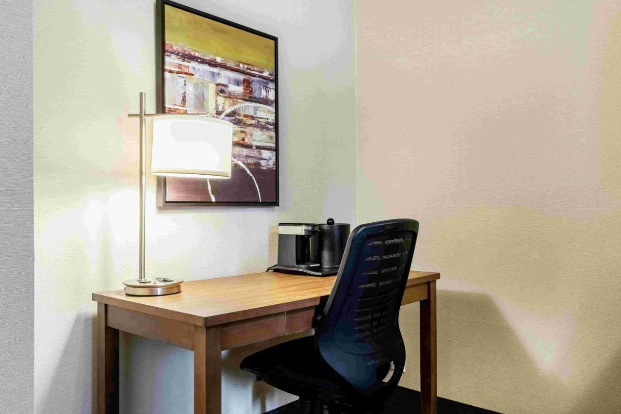 Best Western Ville-Marie Hotel & Suites Montréal Exteriör bild